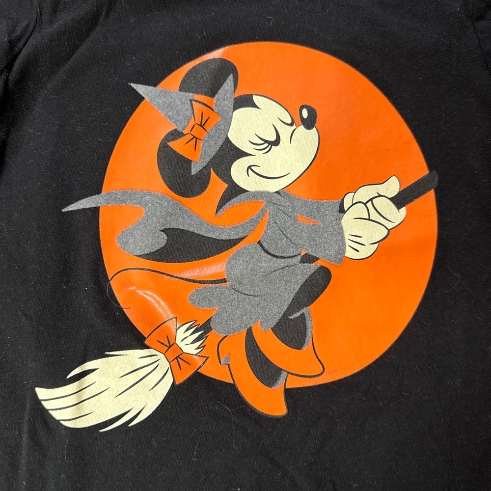 Halloween Family Tee’s girl’s SZ 10/12 Disney Glow in the Dark w/tags preowned